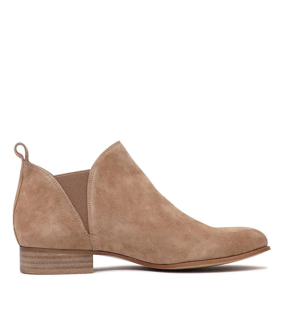 Foe Light Choc Suede Chelsea Boots