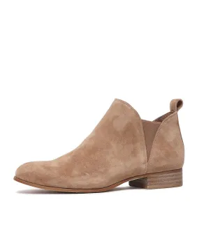 Foe Light Choc Suede Chelsea Boots